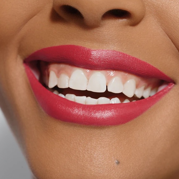 BECCA Ultimate Lipstick Love Ruby - Picture 2 of 16